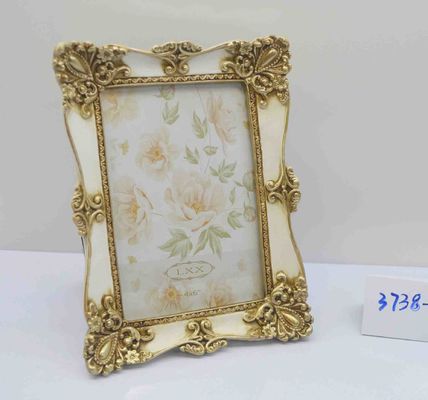 Resin Photo Frames Antique Style Photo Frame with Velvet Cardboard Easel and Black Cardboard Stand for Table Top Wall Display